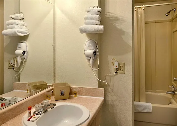 Inn Peoria Tulsa